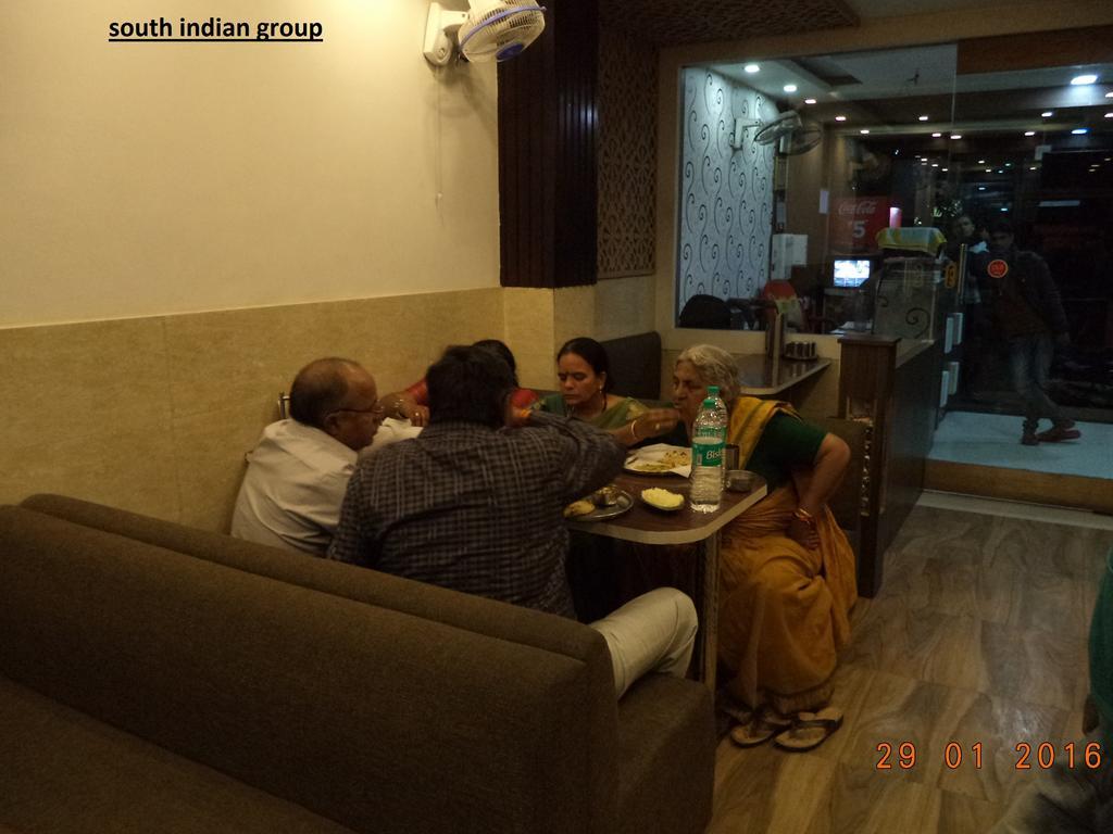 Hotel Abhineet Palace Jaipur Ngoại thất bức ảnh