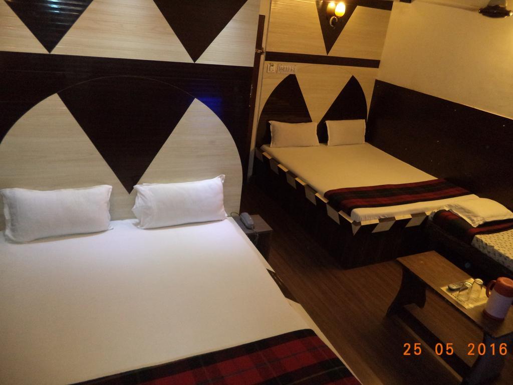 Hotel Abhineet Palace Jaipur Ngoại thất bức ảnh