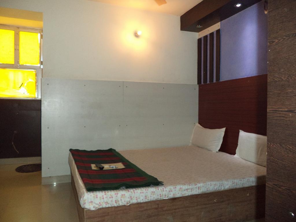 Hotel Abhineet Palace Jaipur Ngoại thất bức ảnh