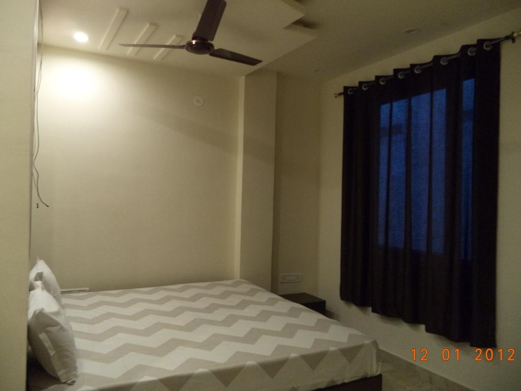Hotel Abhineet Palace Jaipur Ngoại thất bức ảnh
